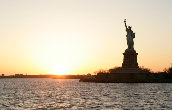 USA-America-New-York-NYC-Statue-of-Liberty-700x450.jpg